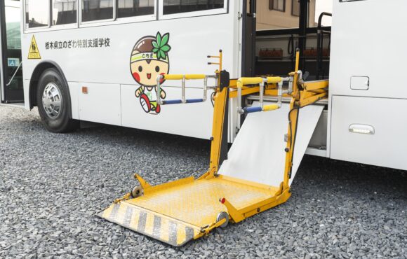 スクールバス②